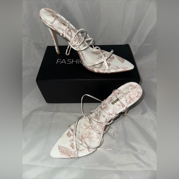 Fashion Nova Sunniva-12 Brown Lace Up Stilletto Heels Size 9 NIB - Picture 2 of 5